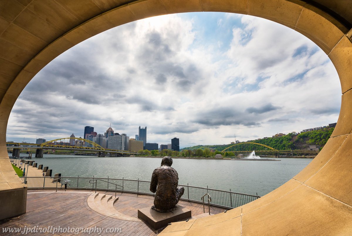 JPDPhotos's tweet photo. It was a beautiful day in the neighborhood yesterday. #Pittsburgh #LovePGH @DowntownPitt https://t.co/Z1kmJLtqk3
