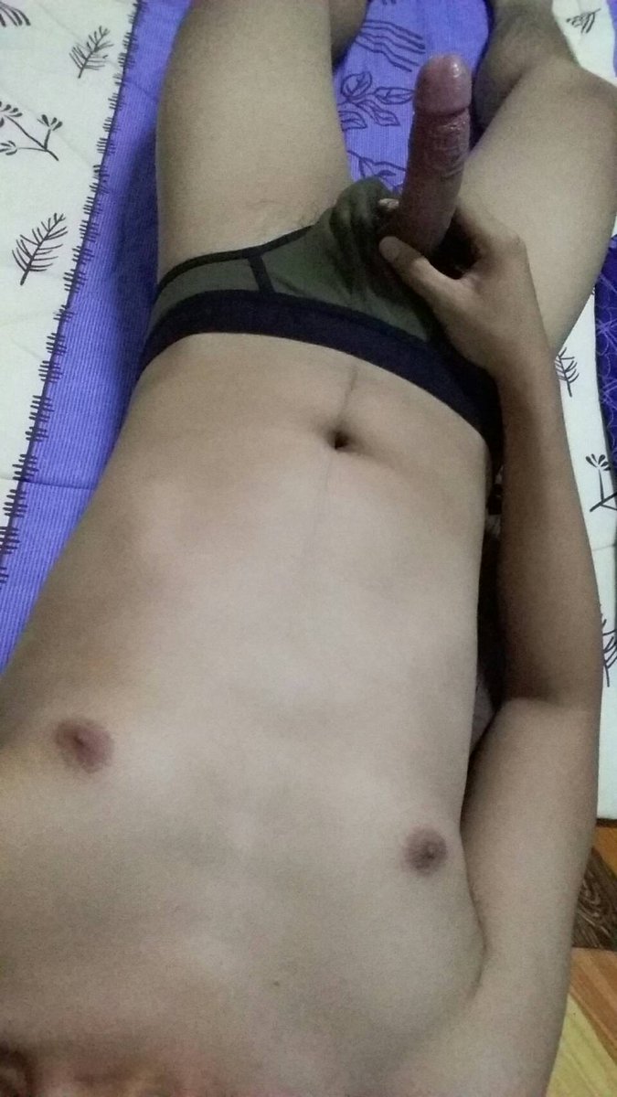 tanthai_bimam's tweet photo. วัยรุ่นน่าหล่อส่งมาโชว์เหนแระแข็��เลย https://t.co/eKGUVYvPaX