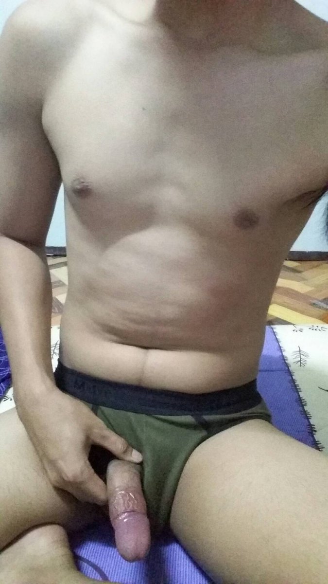 tanthai_bimam's tweet photo. วัยรุ่นน่าหล่อส่งมาโชว์เหนแระแข็��เลย https://t.co/eKGUVYvPaX
