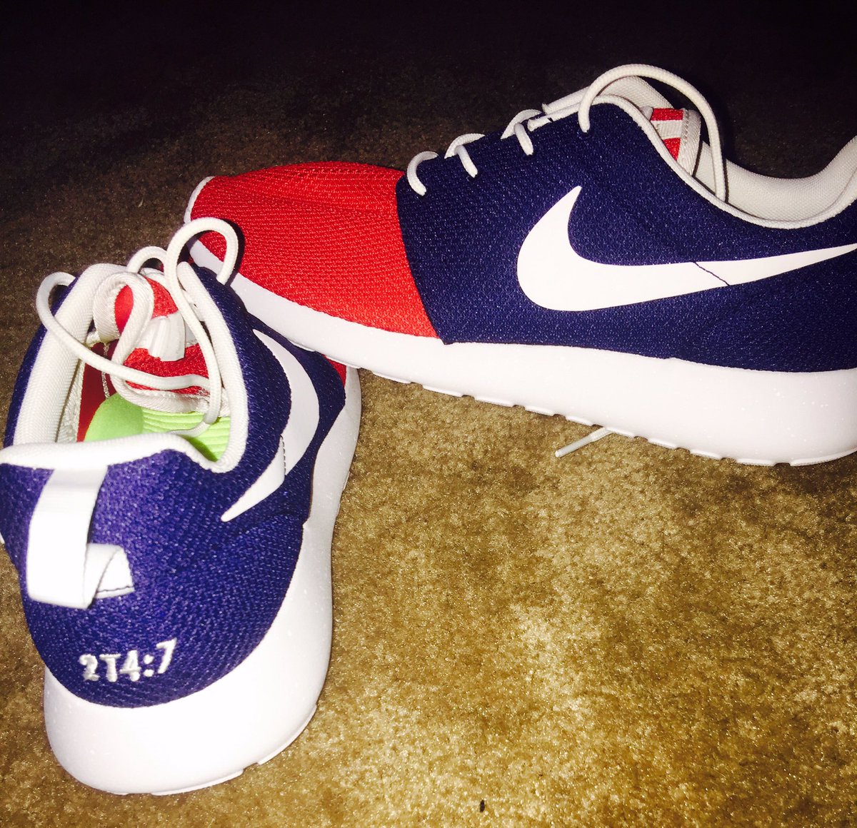 ADunkin23's tweet photo. Just got my new @Nike 🔥 #2T4:7 https://t.co/j7FpIyQ3k9