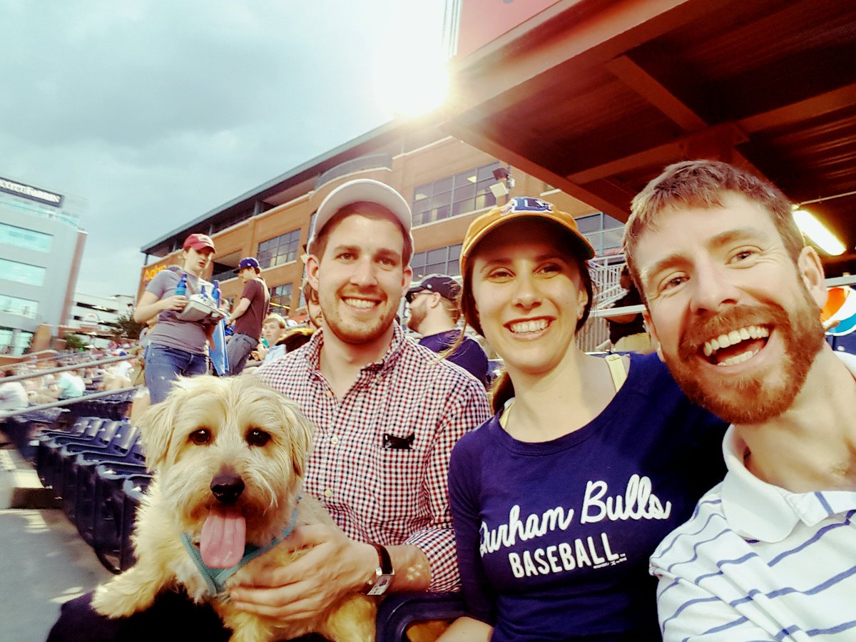 DogFriendlyDRM's tweet photo. Go @DurhamBulls!! The @DogFriendlyDRM team loves #BarkInThePark !! https://t.co/Zem7PHYsaP
