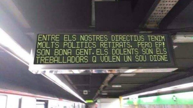 genbeta's tweet photo. No,los paneles del metro de Barcelona no muestran mensajes acusadores durante la #vagametro https://t.co/sHNnk71gP1 https://t.co/ZK1vcy4Cft