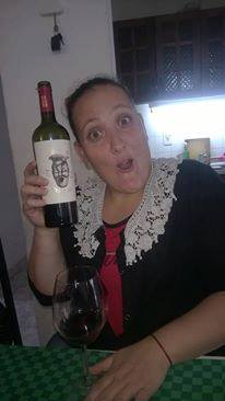 vinootrolocomas's tweet photo. Jorge nos envía su foto festejando el cumple de su reina. Felicitaciones!!! :) https://t.co/wZy4oSrZT7