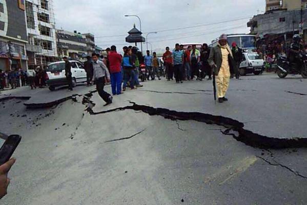 FunnyJello's tweet photo. thoughts and prayers to the victims of the devastating earthquake in nepal https://t.co/JFyaOkpYKX