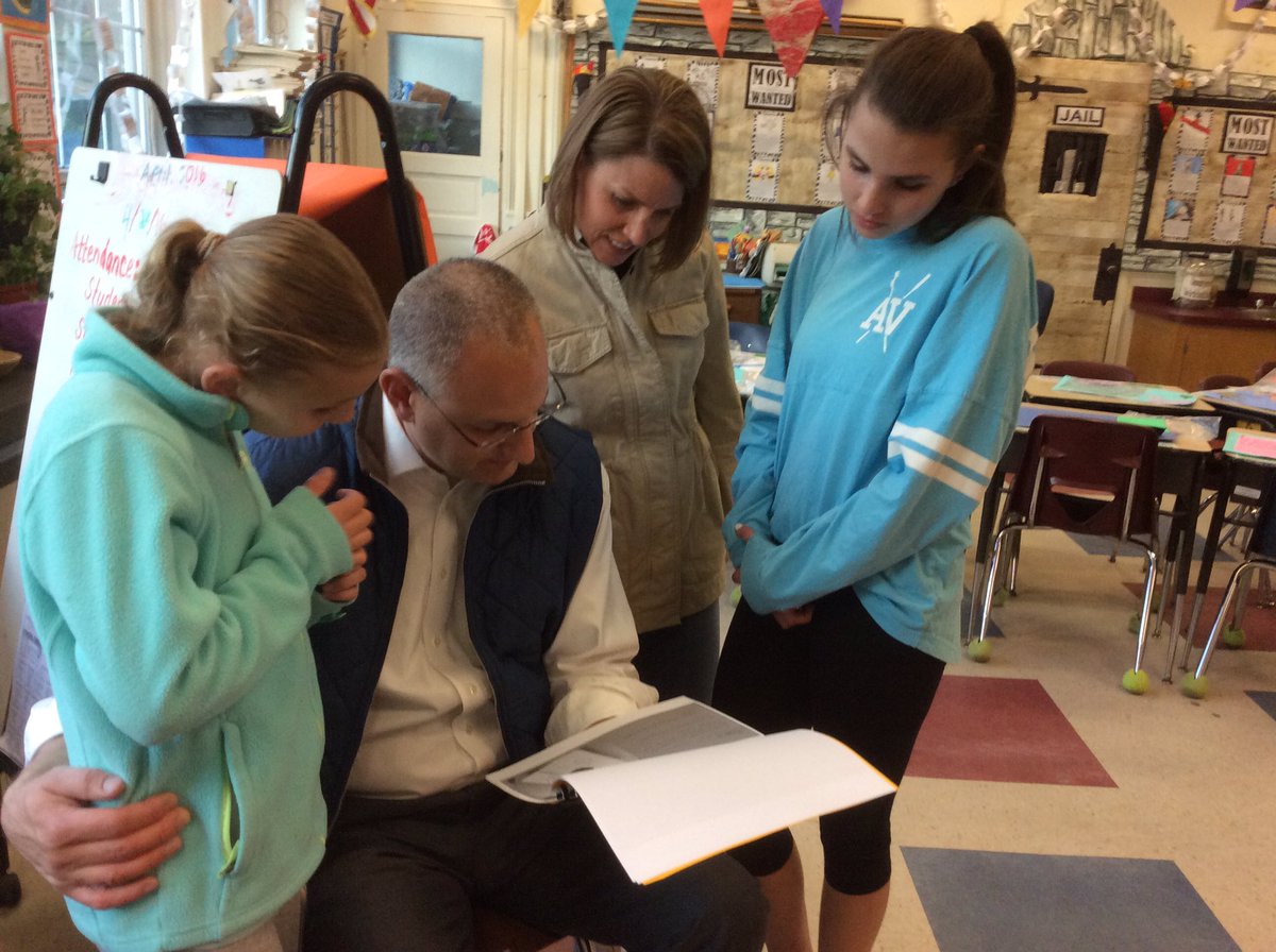 suehalbert's tweet photo. Open House was amazing! Way to go #3HCrew ! #tatemtigerpride https://t.co/3uiqM71oKu