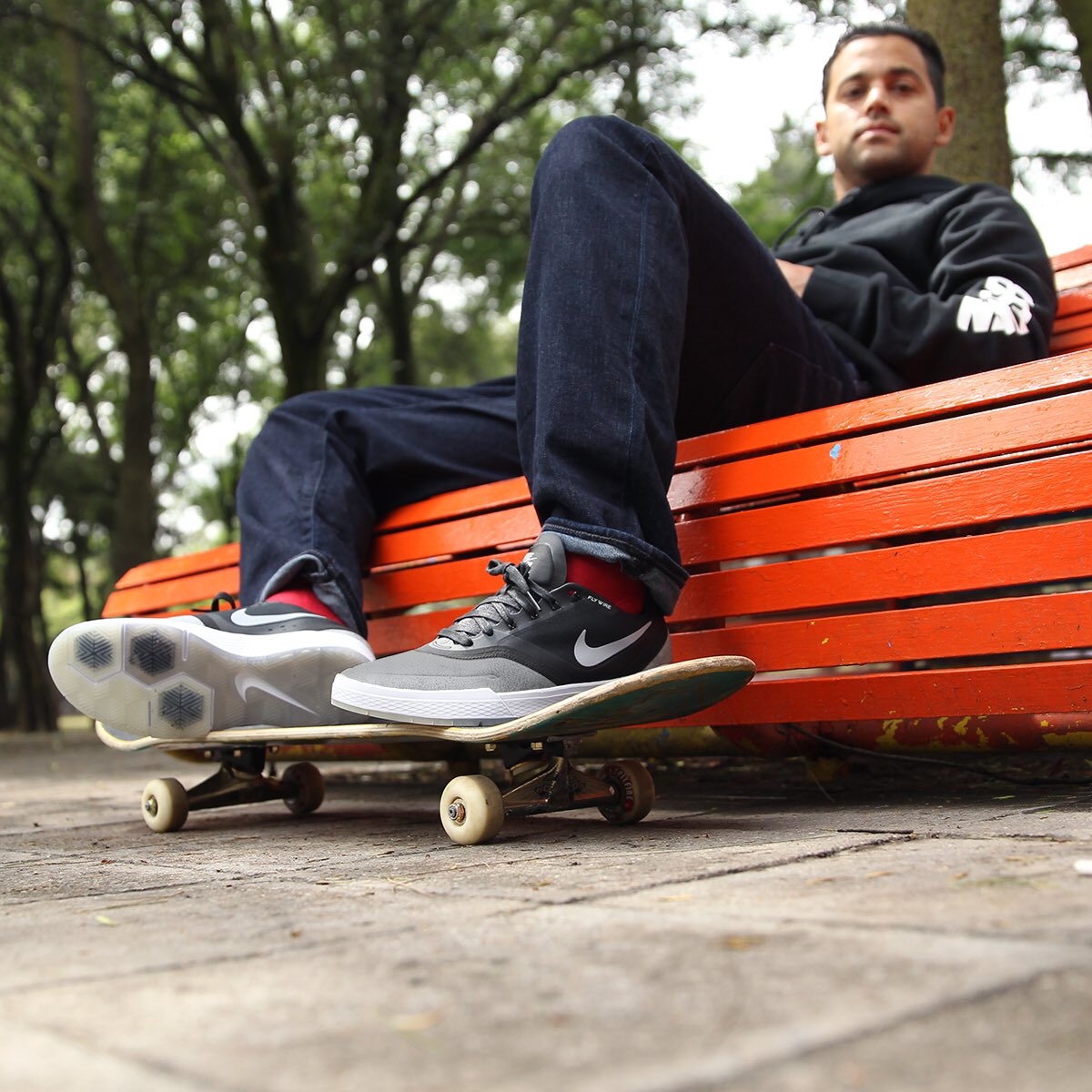prod84's tweet photo. My new @nikesb #PRod9 Elite “Leather”…love these kicks! https://t.co/HLLspc336s is the place to get yours. https://t.co/oLh32Kjkg0