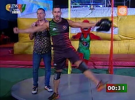 PasionBerkover's tweet photo. Feliz por todo él esfuerzo que das en él equipo 🙌😗👊 @EyalBerkover él mejor retador!! 😍 https://t.co/0RSbGAeplC