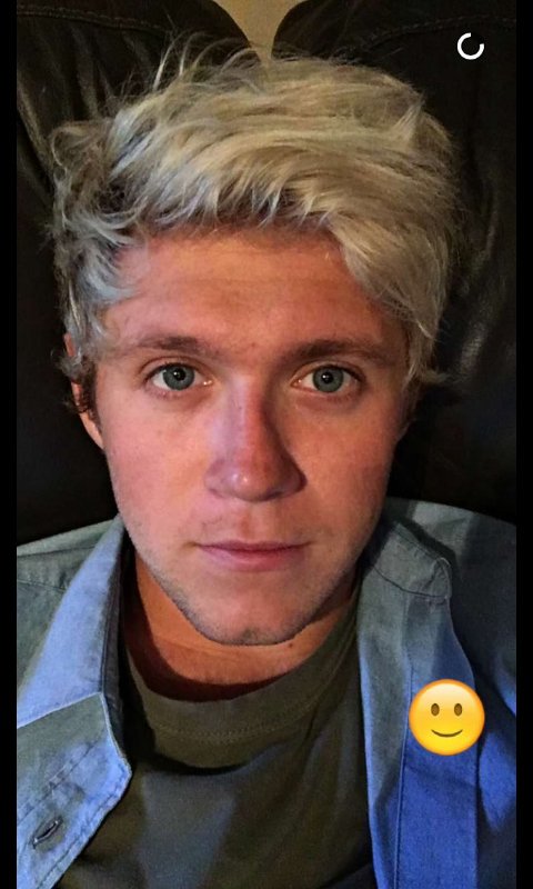 updates1D_latin's tweet photo. Niall publico estas fotografías en su cuenta de Snapchat hoy 27/04
#2yearsOf1DinPeru
#ProyectHomeLouisDay https://t.co/zksGkj3WfB