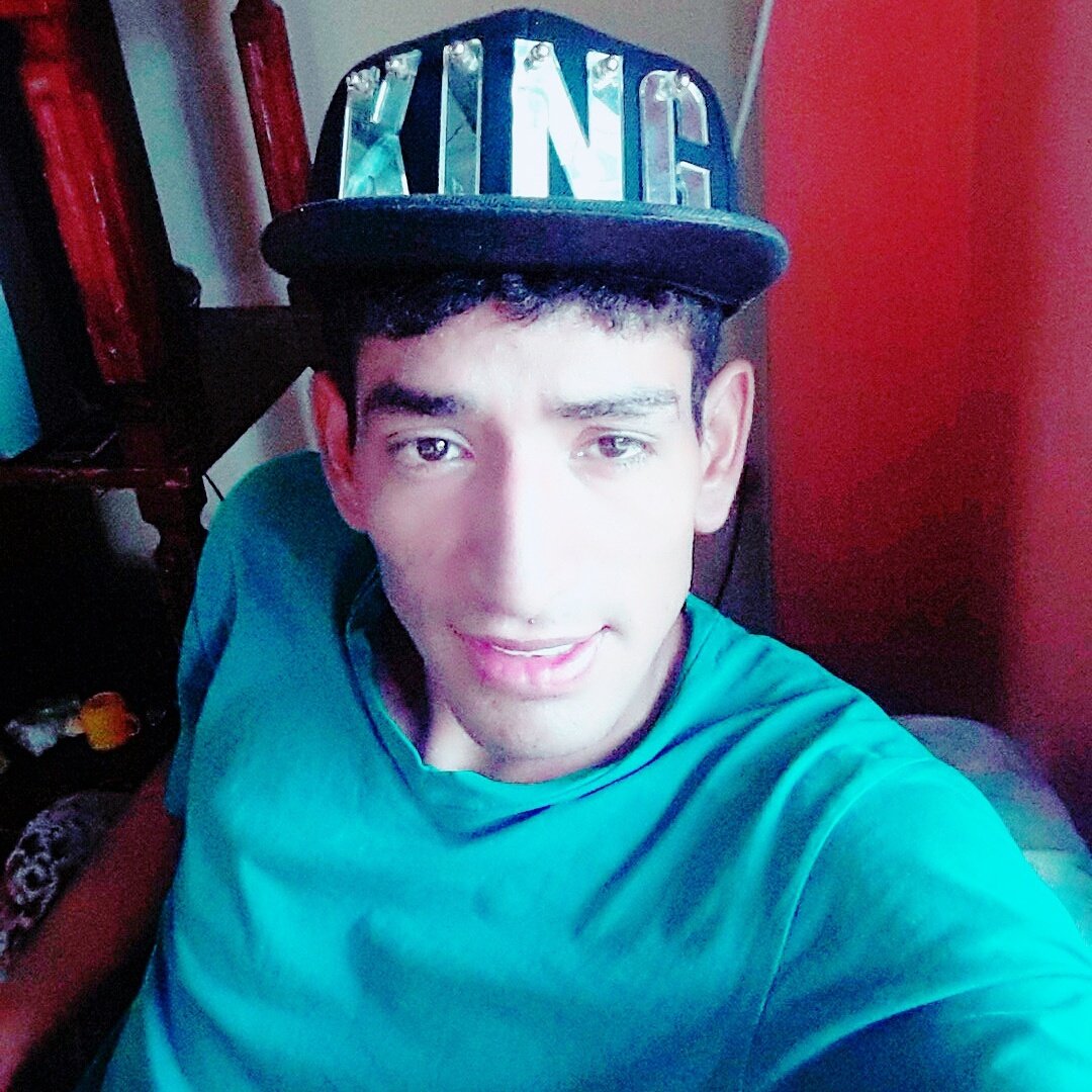 angelmix1968's tweet photo. Feliz en la buenas y en las malas https://t.co/0fHs65IFGQ