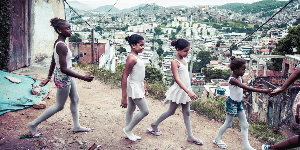 marieclaire's tweet photo. How a ballet school in the dangerous slums of Brazil is changing girls' lives: https://t.co/osnBC5B0O9 https://t.co/LXKIzPz9NR