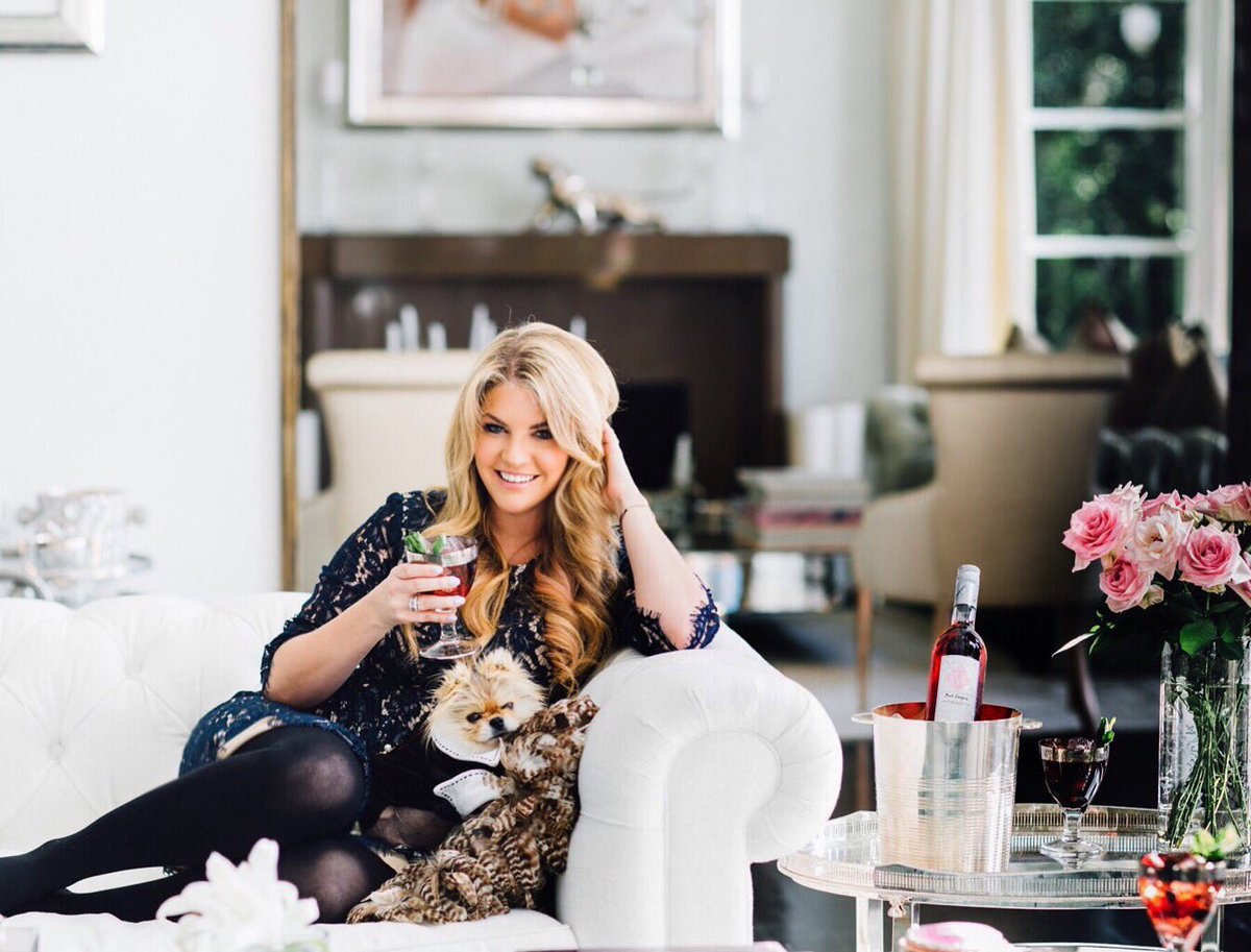 Being @lisavanderpump 😂 during our photo shoot for @lvpsangria !