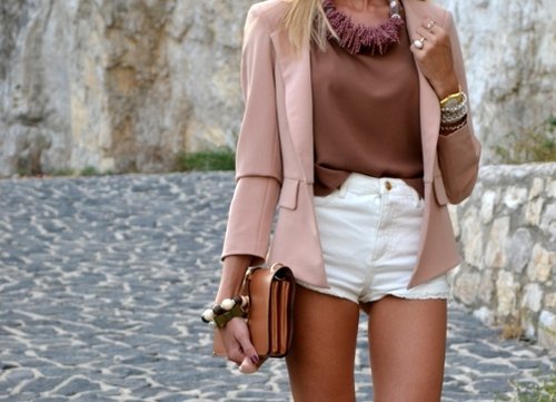 moda's tweet photo. ☆ #acessórios #inspiração #tendências #beleza #look #moda #estilo #lookdodia #roupas https://t.co/QR9fFUvXp9