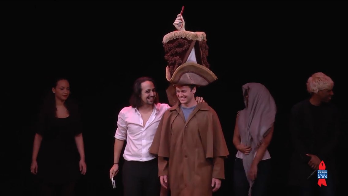 grofflins's tweet image. lin didn't crack throughout the whole number but as soon as groff smiled lin brokE INTO THE BIGGEST GRIN