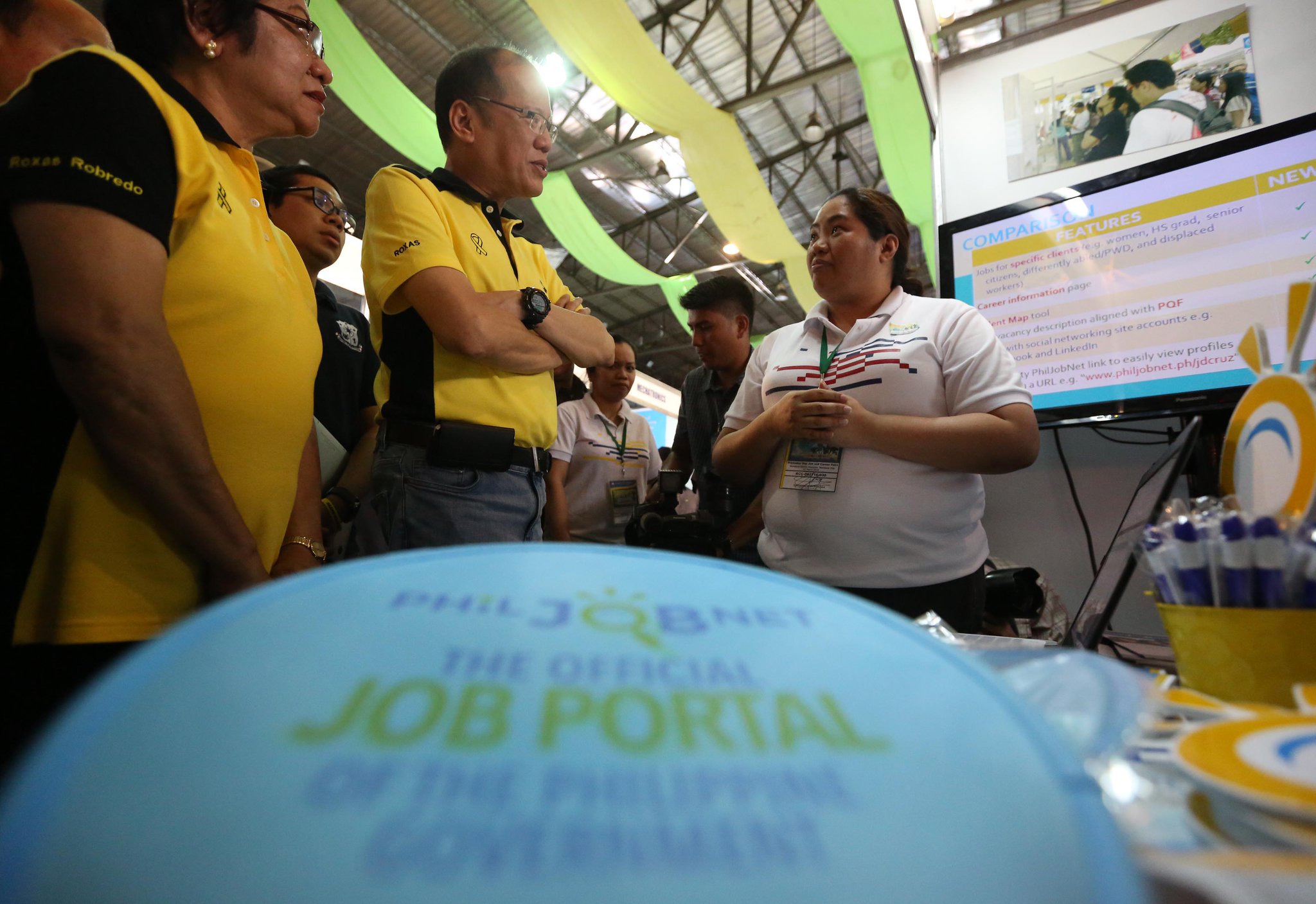 Official Gazette PH on Twitter "PHOTO President Aquino visits DOLE's