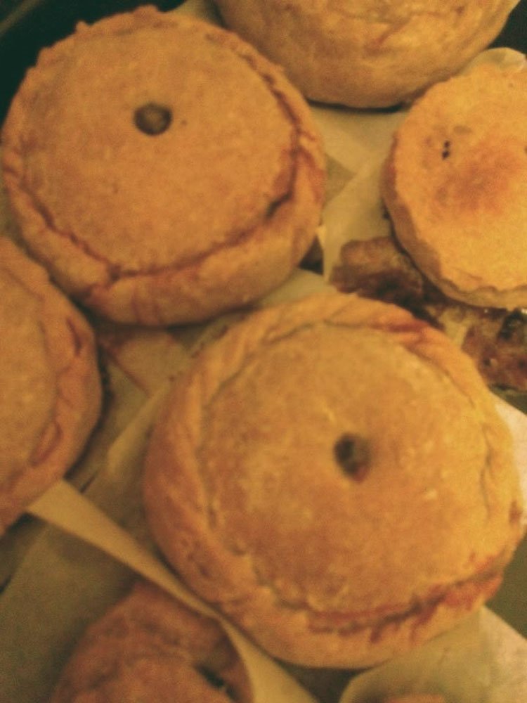 Agromartbalear's tweet photo. Na Coloma Belmar Cirer ha fet panades amb farina de blat sarraí, apte per a celíacs d'Agromart balear. https://t.co/ko7eEG2OKN