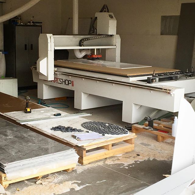 LagunaTools's tweet photo. Mathew Curran and his SmartShop®II CNC putting in work on their cnc router. #cncrouter #smartshop2 #lagunatools #CNC https://t.co/spJ61nf4St