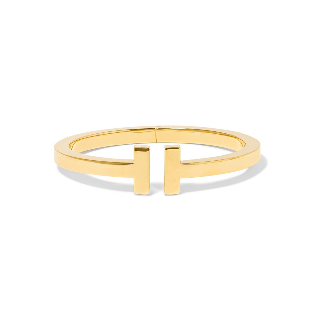 NETAPORTER's tweet photo. Get your look #downtoaT with @TiffanyAndCo's #NYC-inspired #jewelry collection, new today at https://t.co/pLvlkwQQSH https://t.co/3I70EJMhw3