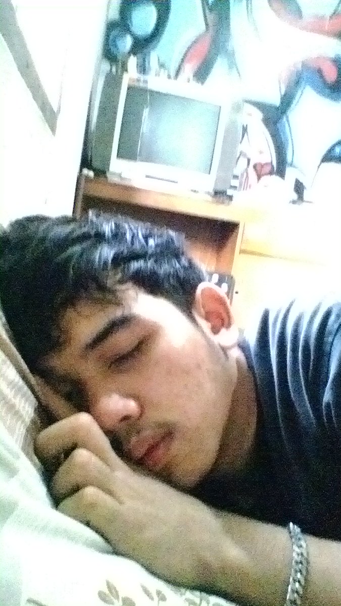 Aldosyahruli's tweet photo. Still awake.... Selamat pagi🌞 https://t.co/Wn3xlRnKNr