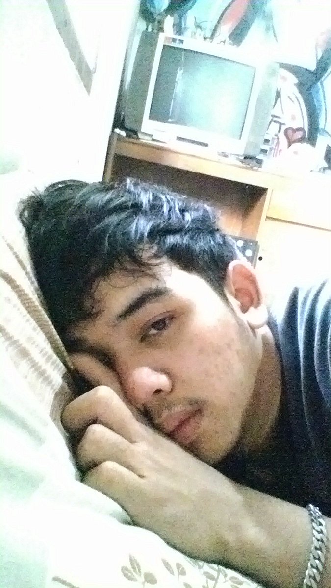 Aldosyahruli's tweet photo. Still awake.... Selamat pagi🌞 https://t.co/Wn3xlRnKNr