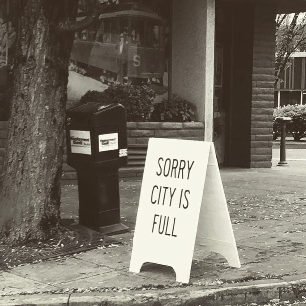 DontMove2PDX's tweet photo. Sorry, not sorry ... #DontMoveToPortlandOregon #DMTPO #DontMoveToPDX #DontMoveToPortland #… https://t.co/RGtDIFWeAC https://t.co/Z9SIhR44FY