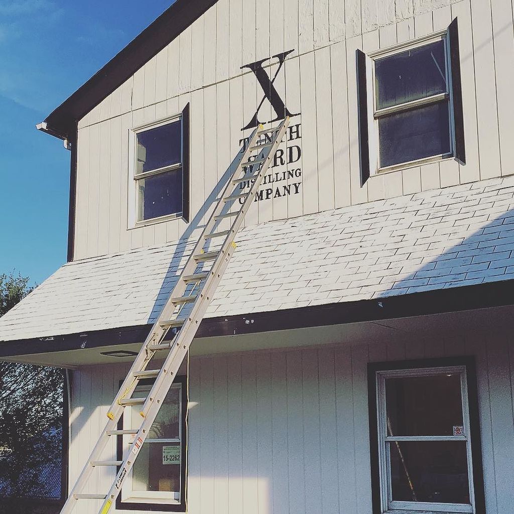 tenthwardco's tweet photo. add sign painting to our list of skill sets 💪🏼 #boom #TenthWardCo #wardoffordinary #whiske… https://t.co/DdBNT1QDK5 https://t.co/D7zzoTVMOu