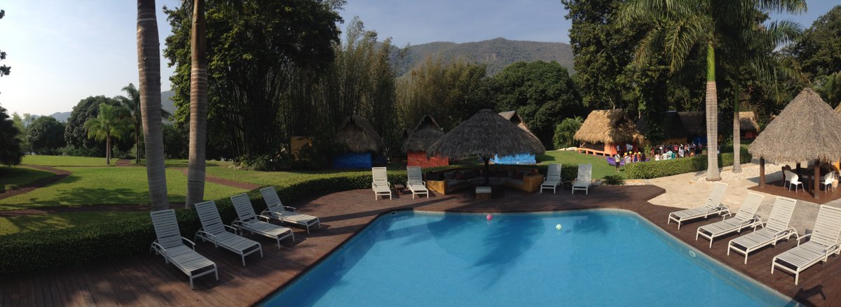 ChichakiHotel's tweet photo. 42°C Miércoles d intenso sol, alberca y la excelente energía q fluye en #Chichaki #VeracruzIncomparable #Jalcomulco https://t.co/QTM7EIfYDu