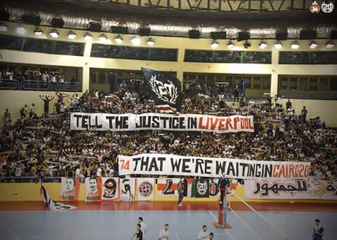 fosh_hima's tweet photo. "@White07Knights: Zamalek SC Vs Smouha - Egyptian Volleyball Cup
التالتة يمين ،، ممنوع الإقتراب أو التصوير https://t.co/Mniem4EhwM"