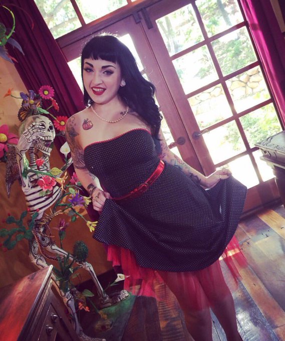 Today I got to dress like a pinup for @BurningAngel and bang @TommyPistol!! These are a few of my fav<a class="tags" href="/tag/burningangel">@burningangel</a><a href="/tag/mvsales"class="tags"><span>#mvsales</span></a>