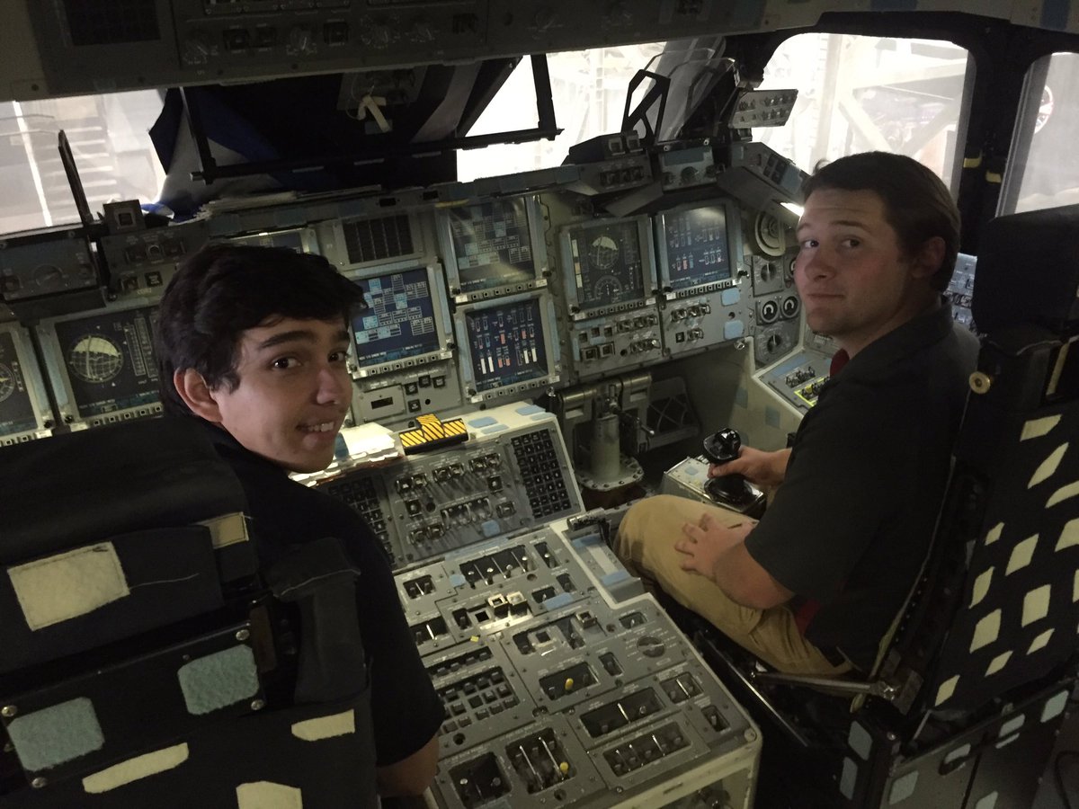 UA_NASA_Design's tweet photo. Houston were ready for our NExT Mission! #MicrogNExT #ShuttleMockup https://t.co/1yjb1qE0nr