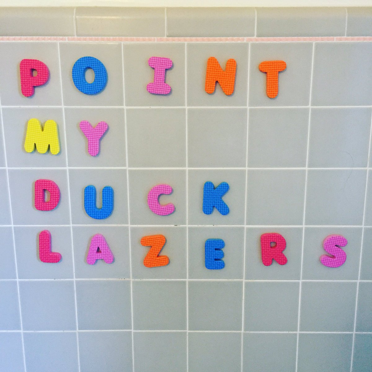 insta_pangrams's tweet image. How&apos;d I get more than one duck lazer? #pangram #funwithwords #shower #instapangram #silly #duck #laser