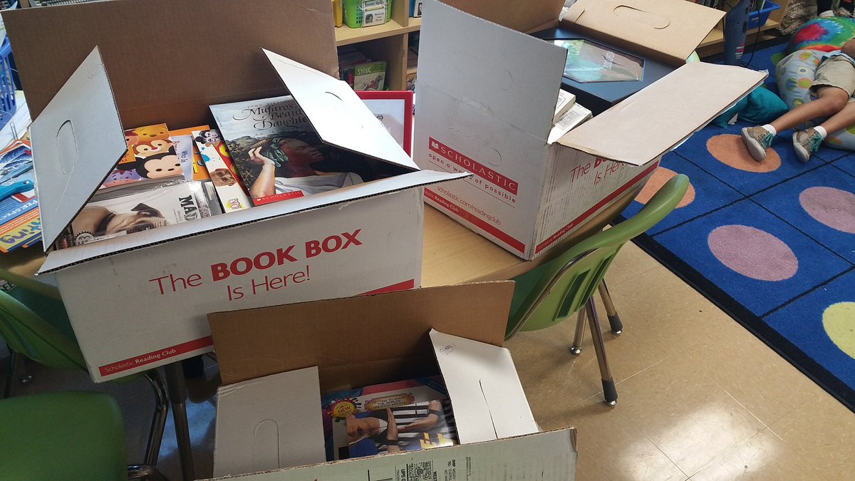 wendypschneider's tweet photo. Be still my heart! #SummerReading here we come. #teachercrack #thebookbox @Scholastic https://t.co/6U8e3szDgZ