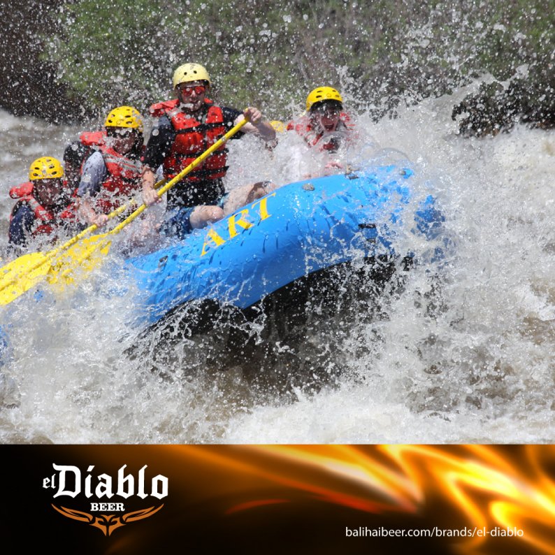 Jika lo ingin melakukan olahraga arung jeram, siapa sohib yang ingin lo ajak? Coba TAG, guys!
