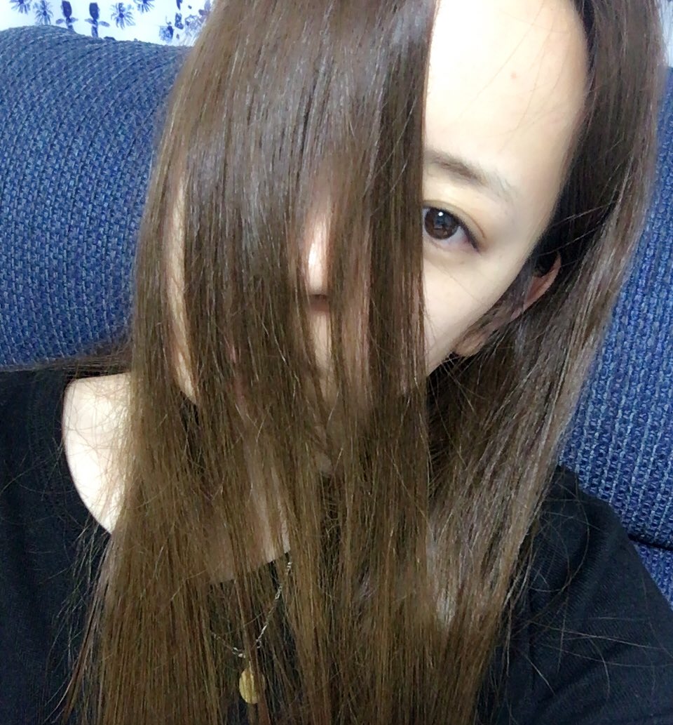 関根りさ 髪色抜けた 何色入れよう なんでもはいりそう チラッ W T Co Ldkwbjmqwu Twitter
