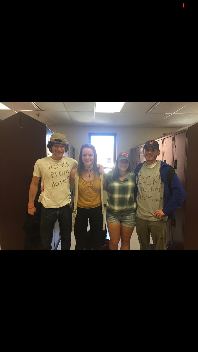 PompPromposals's tweet image. jacks glasses spotted him and his brother some prom dates-@MayaJamess and Becca Meyer!!