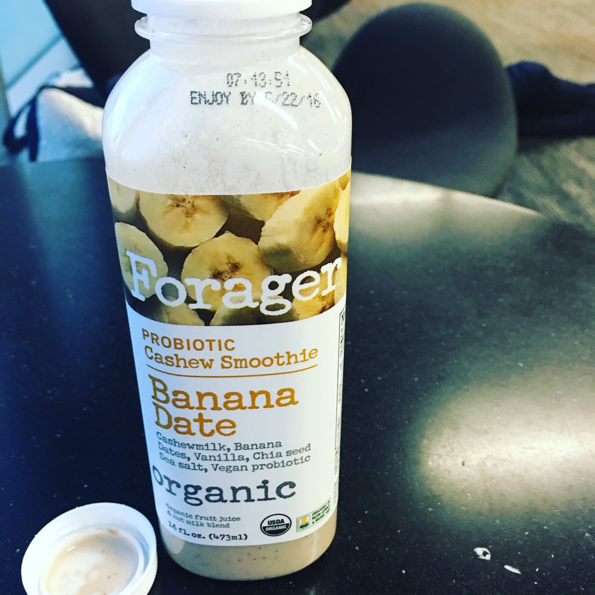 plantpowerrocks's tweet photo. Airport dinner. FRiggin' delicious. Thanks @ForagerProject #vegan #plantpower https://t.co/cmp7kprKkg