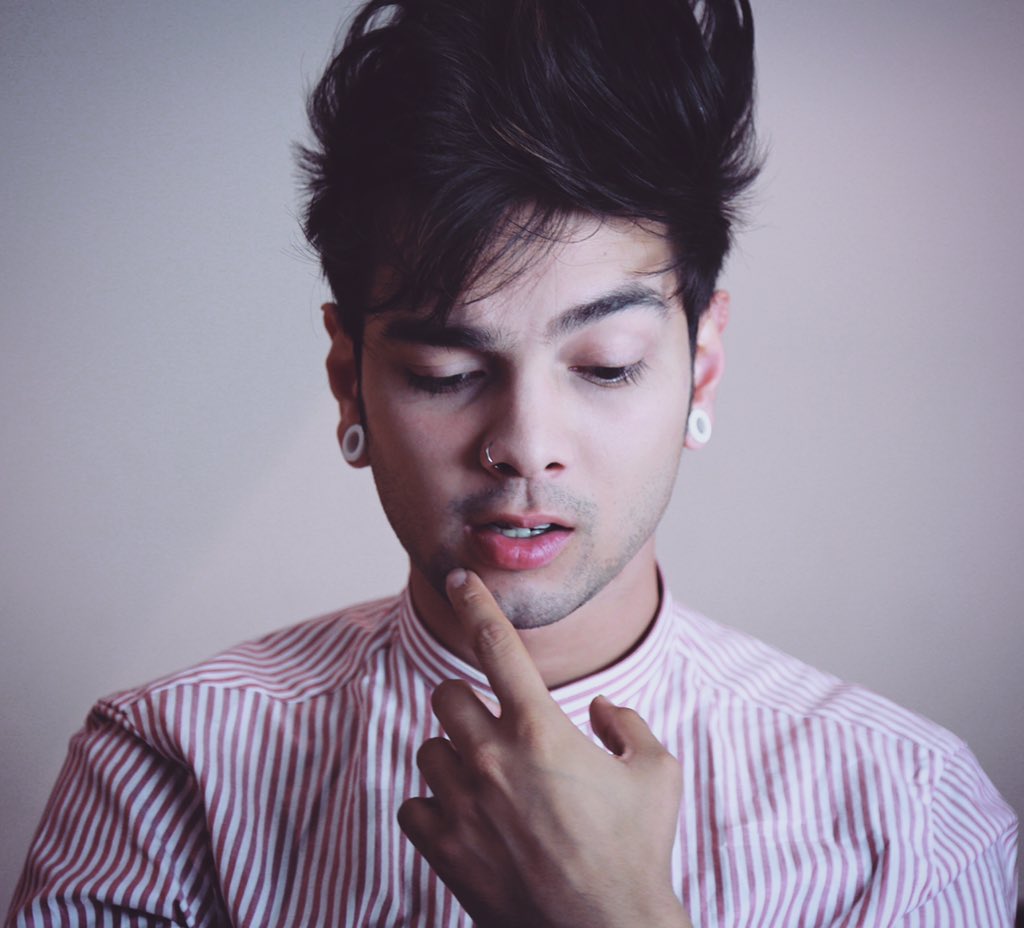 Juanjaramilloe's tweet photo. Apego/deseo/amor romántico.

https://t.co/7xNMPXvVVL

🍬 https://t.co/jgA5K39v7l