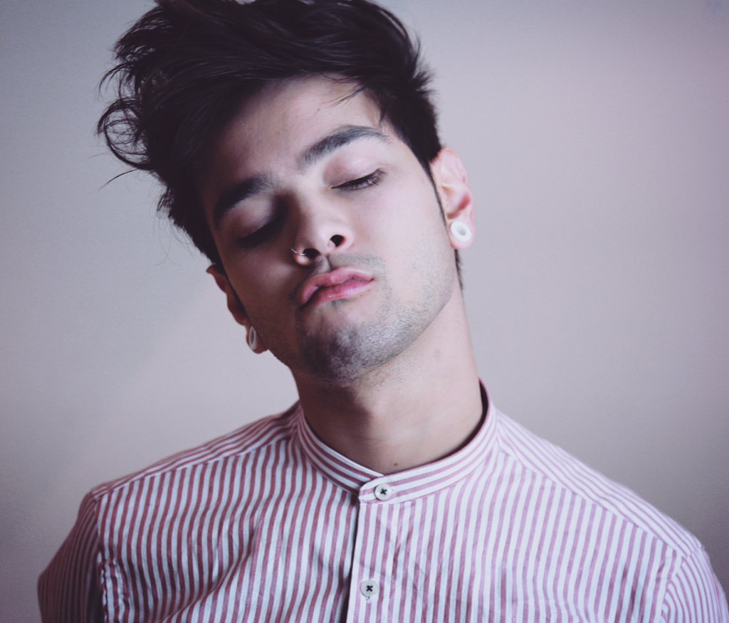 Juanjaramilloe's tweet photo. Apego/deseo/amor romántico.

https://t.co/7xNMPXvVVL

🍬 https://t.co/jgA5K39v7l