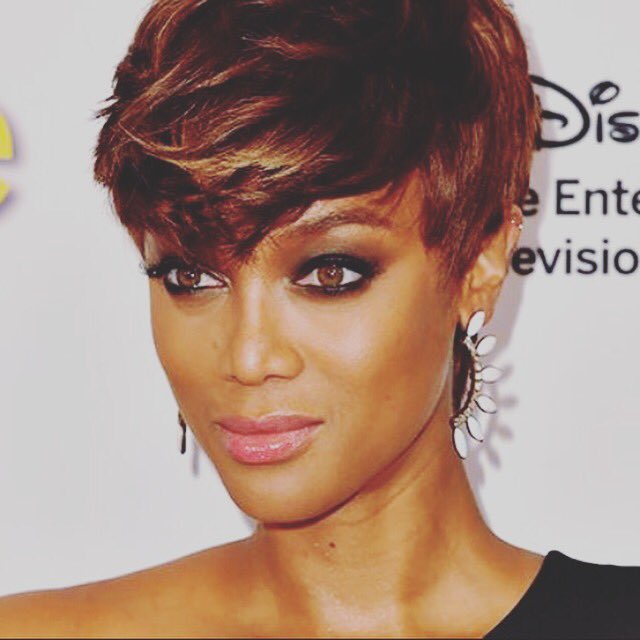 PDMHolisticCare's tweet photo. #wcw @tyrabanks #NIAW2016 https://t.co/To0n31JtPv https://t.co/uBNakicJJh