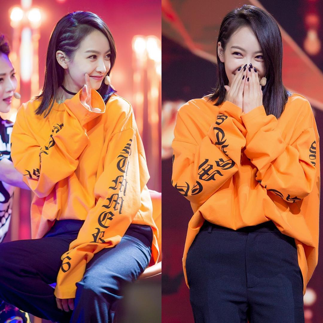affxtionINA's tweet photo. [VICSTAGRAM] 160428 victoria02_02: 😊 https://t.co/bKks5AxpPX https://t.co/XalceGw1QE