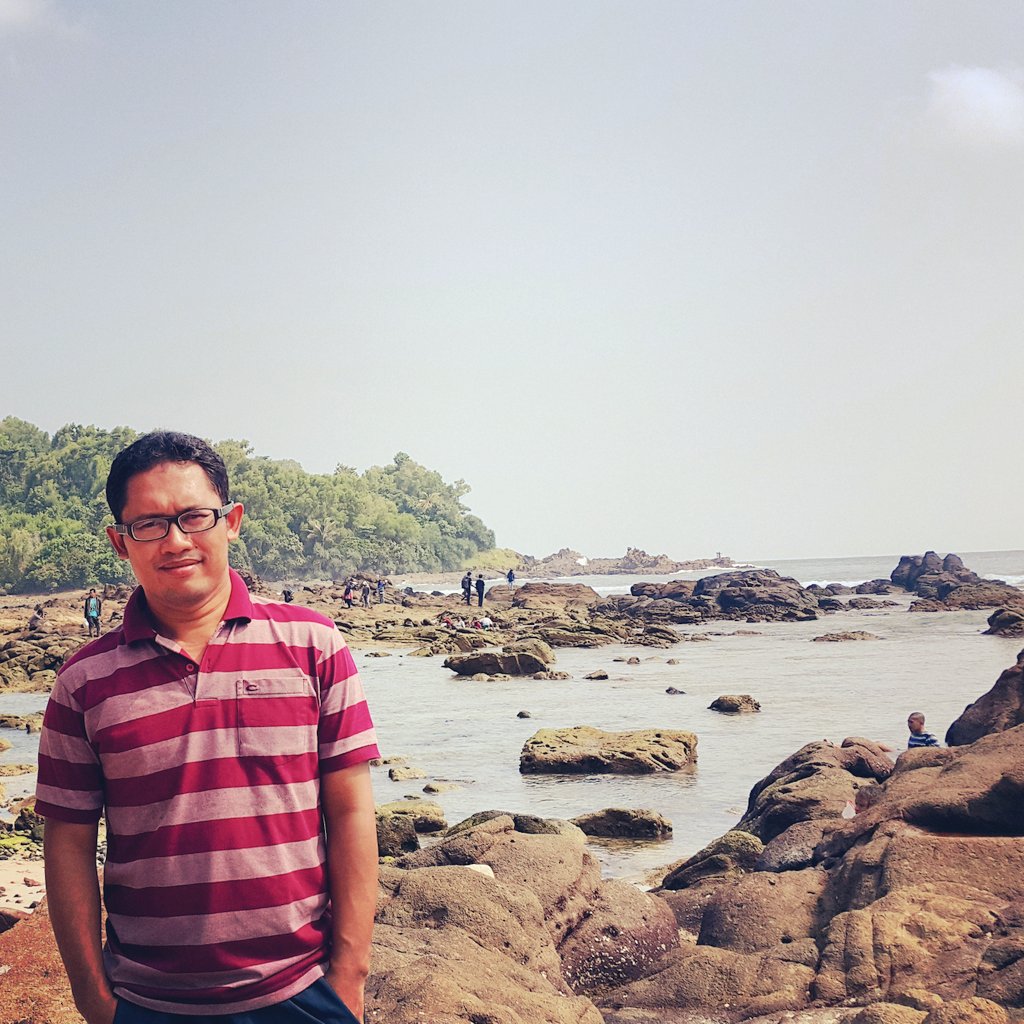 yudawputra's tweet photo. Rejeki dari Allah itu pasti cukup utk HIDUP tp tidak akan cukup utk GAYA HIDUP https://t.co/fTRA1ZC9dB