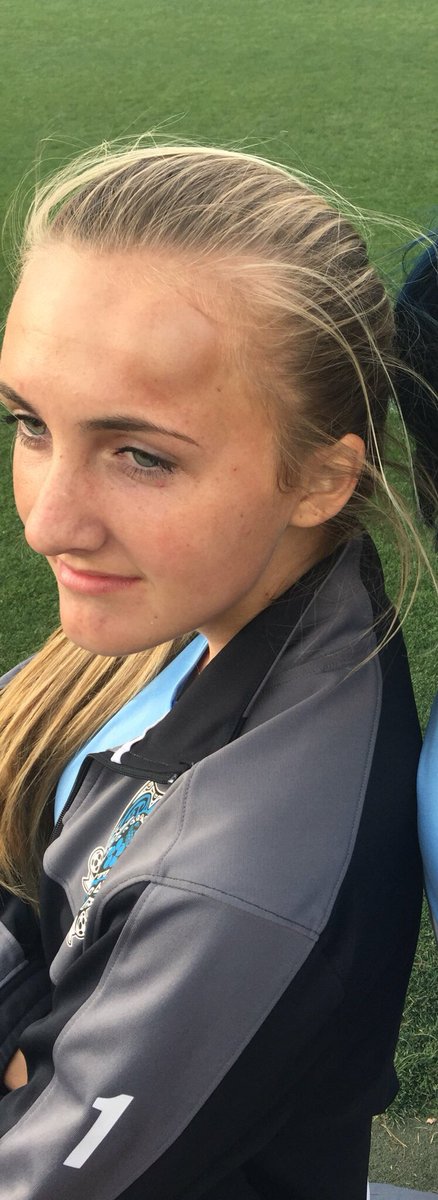 davidtoole_1's tweet photo. my woman crush wednesday 
😍🤕💕 @nevanewling https://t.co/LnMj3CFofO