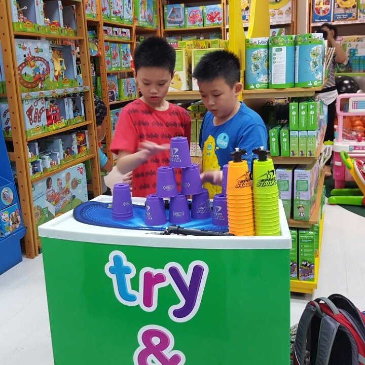 Check us out at ELC Grand Indonesia. You can try out our stacking cups! #speedstacks #jakarta
#surabaya #bandung
