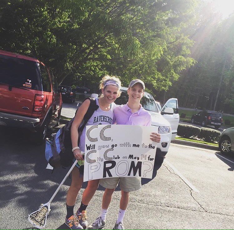 ravensprom2016's tweet photo. We C (c) you @aw2017 comin in with that smooth PROMposal 😏 https://t.co/XHAcnpGuUJ