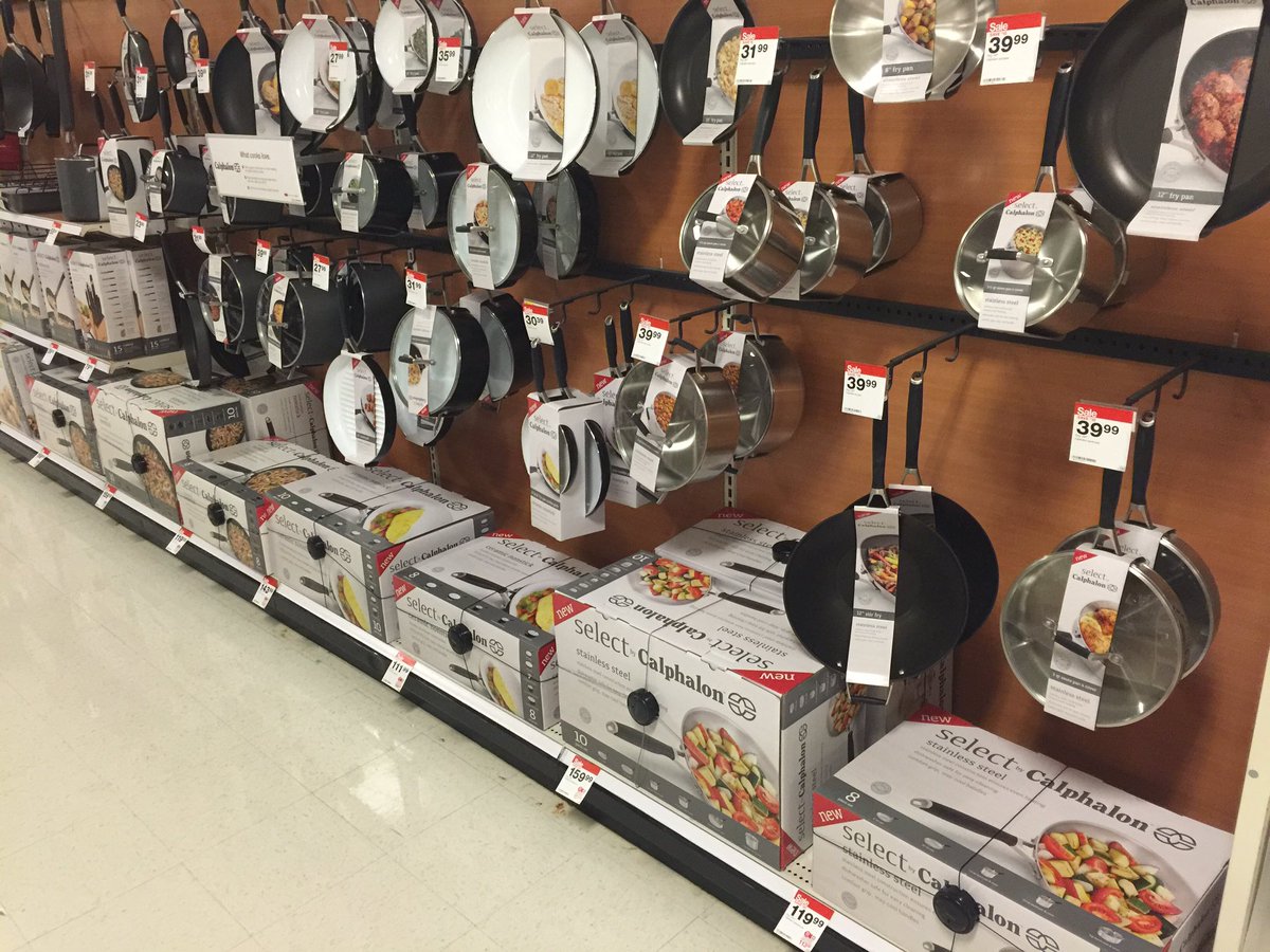 FrankieSTGT's tweet photo. #MerchPro #OnFleek @ #T1109 #AwesomeAPCture https://t.co/W5Vq6nMgTb