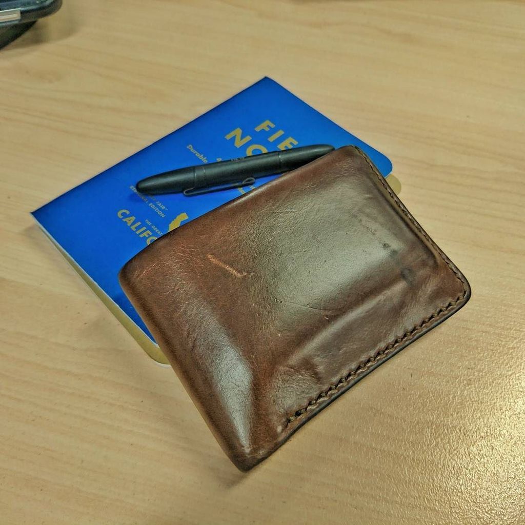 7wallets's tweet image. popovleather:

  A one year old Driftwood wallet. Look at that patina from daily use 😍 Spe… ift.tt/S7joMb