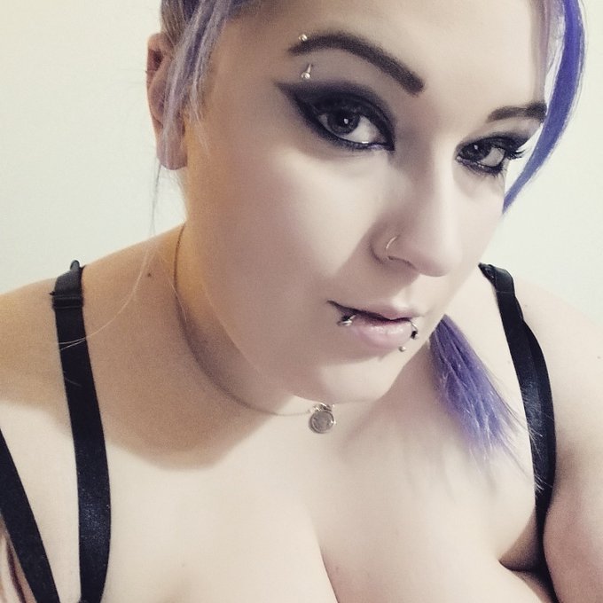 Have you texted me on @SextPanther yet?? Come get your $5 FREE credits and chat with me!! We can even<a class="tags" href="/tag/sextpanther">@sextpanther</a><a href="/tag/newprofilepic"class="tags"><span>#newprofilepic</span></a>