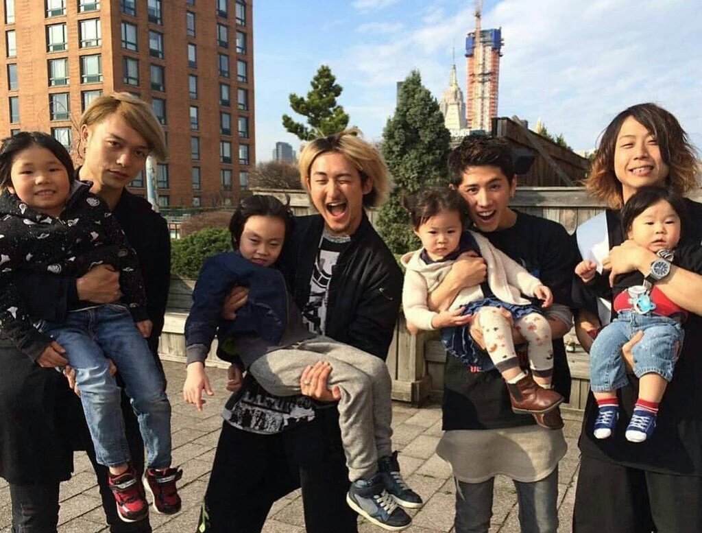 fukulow69's tweet photo. ONE OK ROCK メジャーデビュー9周年おめでとう😦💖 https://t.co/j3ZnWjVykO