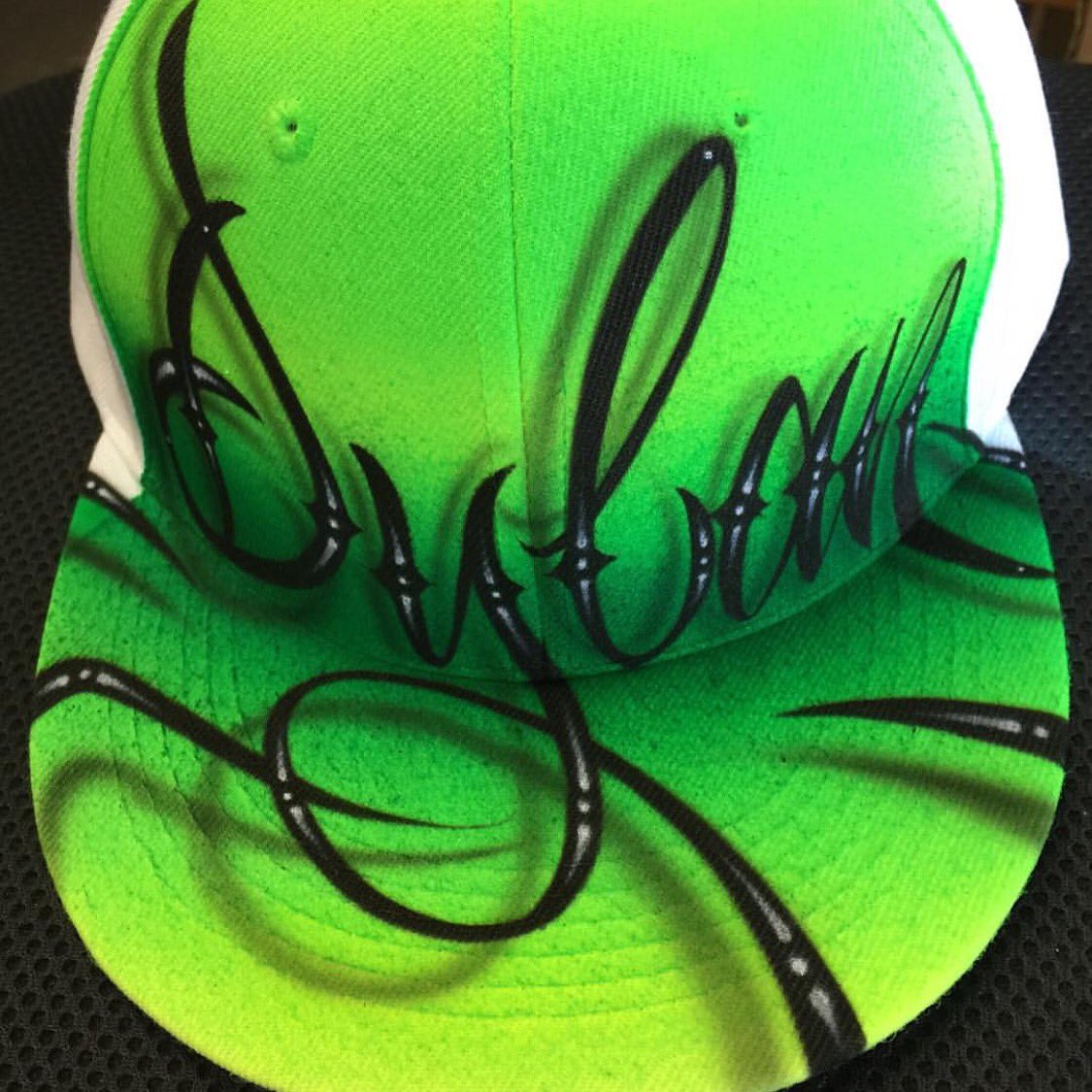 StratusAirbrush's tweet photo. Sick airbrushing on this cap...notice the almost 3D graphics on the letters https://t.co/wykqu7Sp2o