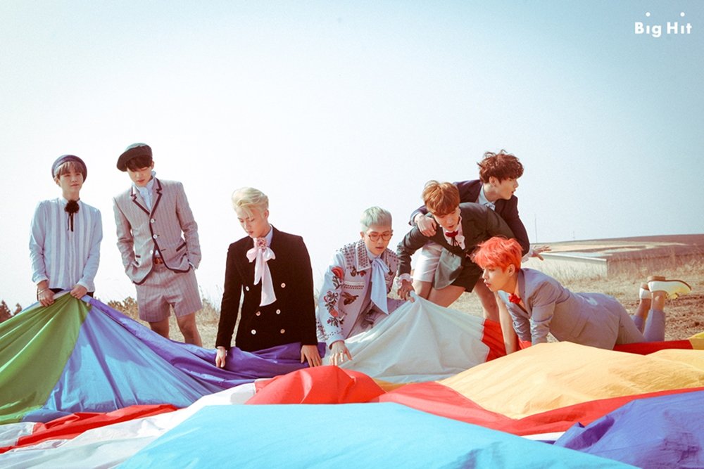 Бтс эра hyyh. Бтс навсегда. Bts форевер. Bts эра hyyh. Бтс young forever.