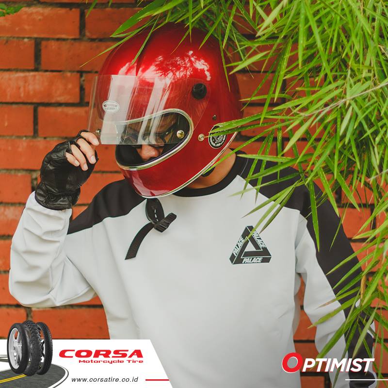 Bro! Ayo follow dan cek instagram.com/corsamc sekarang! Karena ada kuis berhadiah pulsa!